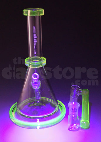 Silika Glass Illuminati Flat Base Beaker